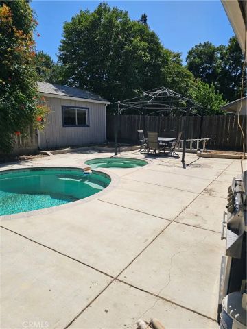 852 San Pablo Ave, Merced, CA 95348