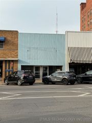6 W Main, Ardmore, OK 73401