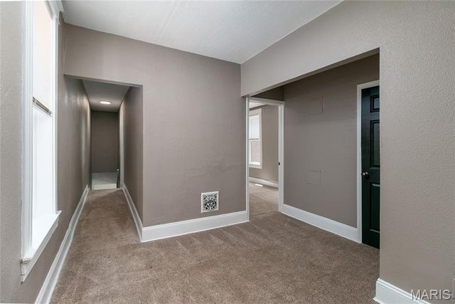 3339 Virginia Avenue, St Louis, MO 63118