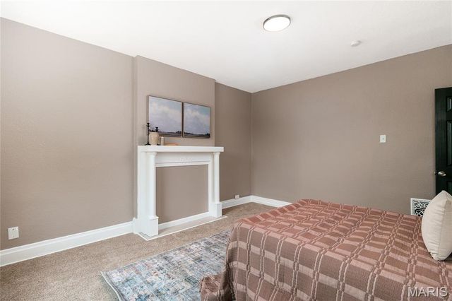 3339 Virginia Avenue, St Louis, MO 63118