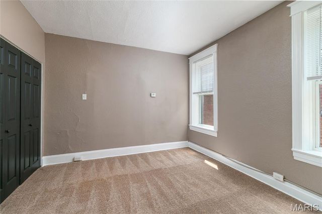3339 Virginia Avenue, St Louis, MO 63118