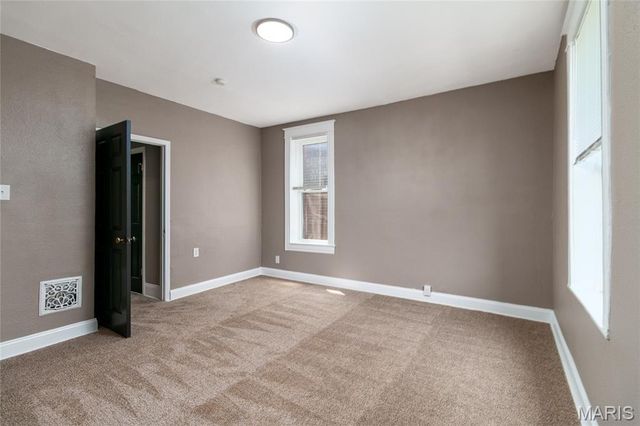 3339 Virginia Avenue, St Louis, MO 63118