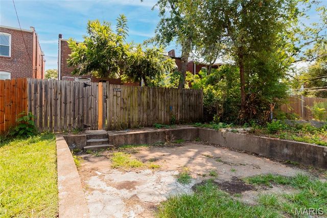 3339 Virginia Avenue, St Louis, MO 63118