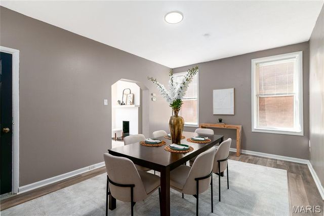3339 Virginia Avenue, St Louis, MO 63118