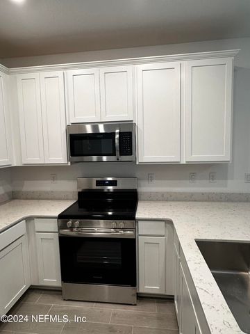4387 LEEWARD BREEZE Loop, Middleburg, FL 32068