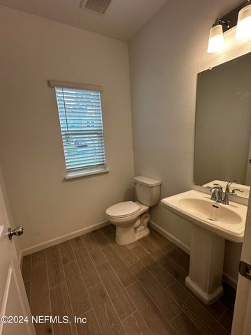 4387 LEEWARD BREEZE Loop, Middleburg, FL 32068