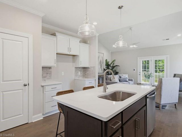 811 Gibb Street, Winston-salem, NC 27106