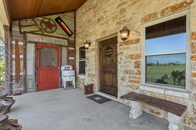 7835 Berger RD, Schulenburg, TX 78956