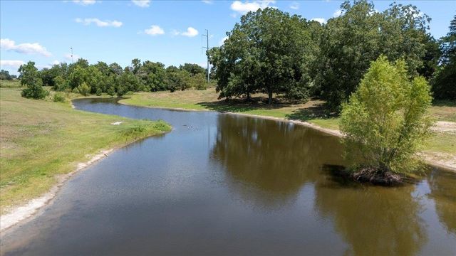 7835 Berger RD, Schulenburg, TX 78956