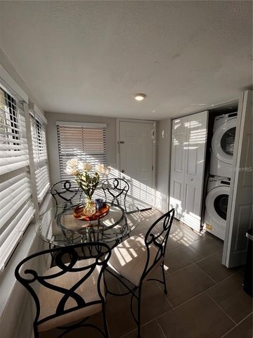 1221 30TH AVENUE N, St Petersburg, FL 33703