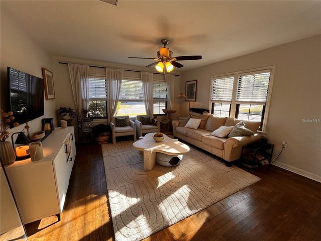 1221 30TH AVENUE N, St Petersburg, FL 33703