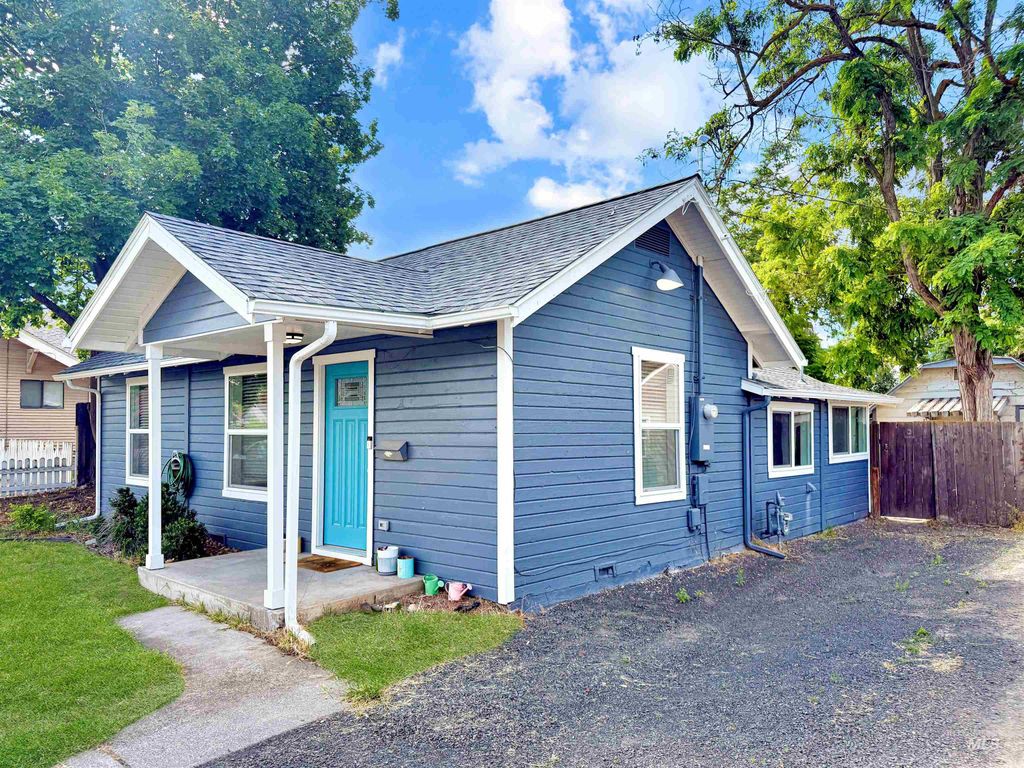 1009 Elm St, Clarkston, WA 99403 photo 1