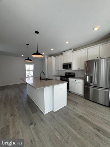 59 BASSWOOD ST, Berlin, NJ 08009