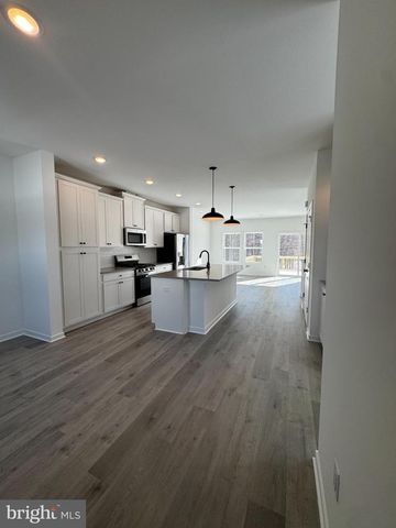 59 BASSWOOD ST, Berlin, NJ 08009