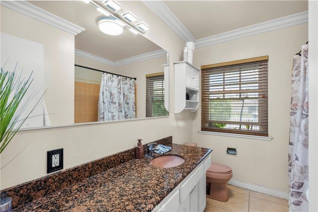 9253 Hayvenhurst Avenue, North Hills, CA 91343
