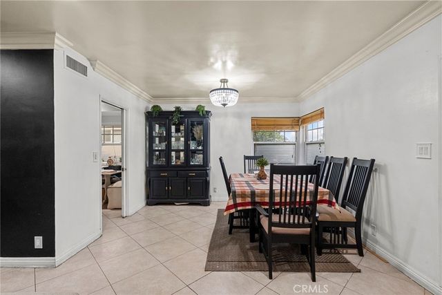 9253 Hayvenhurst Avenue, North Hills, CA 91343
