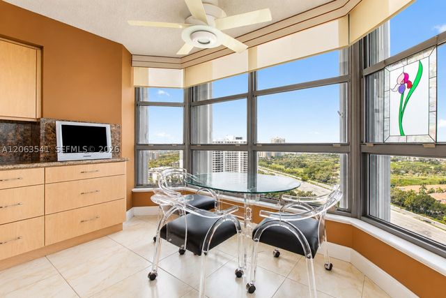 3500 Mystic Pointe Dr 2204, Aventura, FL 33180