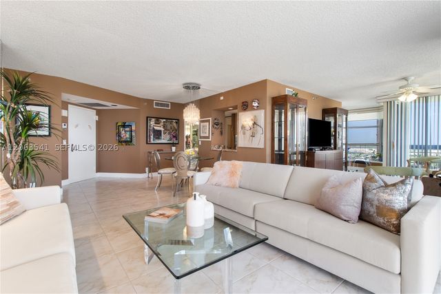 3500 Mystic Pointe Dr 2204, Aventura, FL 33180