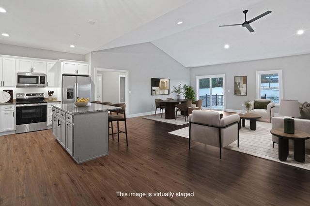 81 Belvior CIR, Moneta, VA 24121