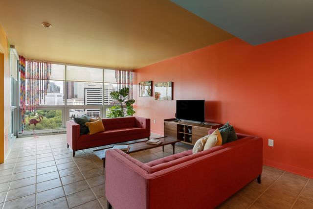 1 Miranova Place, 1130, Columbus, OH 43215