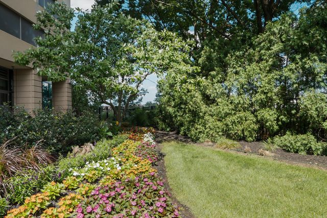 1 Miranova Place, 1130, Columbus, OH 43215