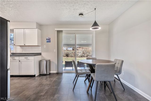 605 Briar Avenue NE, North Canton, OH 44720