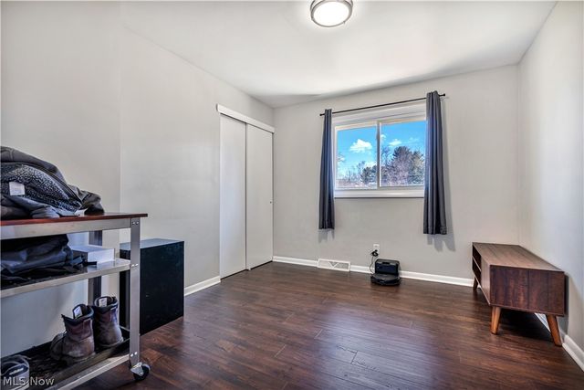 605 Briar Avenue NE, North Canton, OH 44720