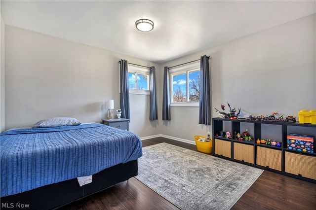 605 Briar Avenue NE, North Canton, OH 44720