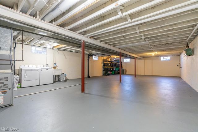 605 Briar Avenue NE, North Canton, OH 44720