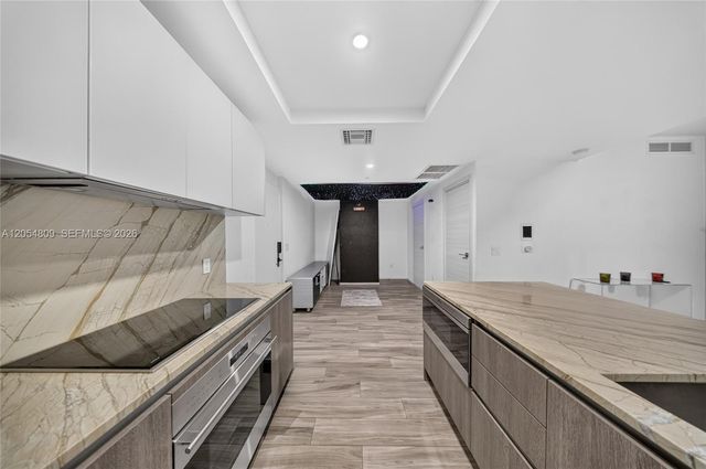 801 S Miami Avenue 3010, Miami, FL 33130