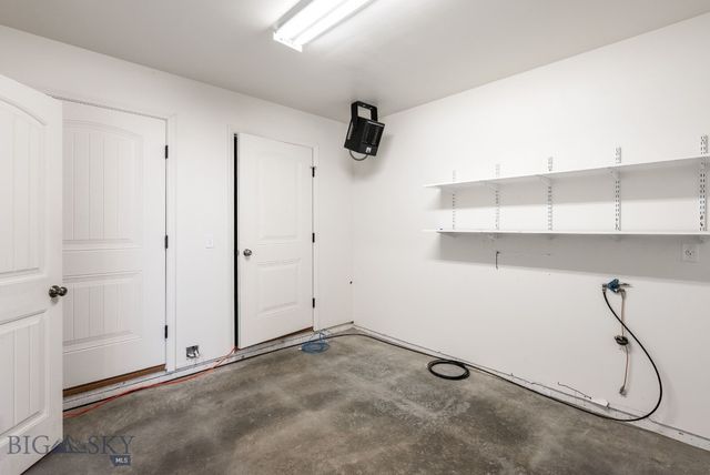 314 Farmall Lane, Manhattan, MT 59741