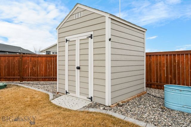 314 Farmall Lane, Manhattan, MT 59741