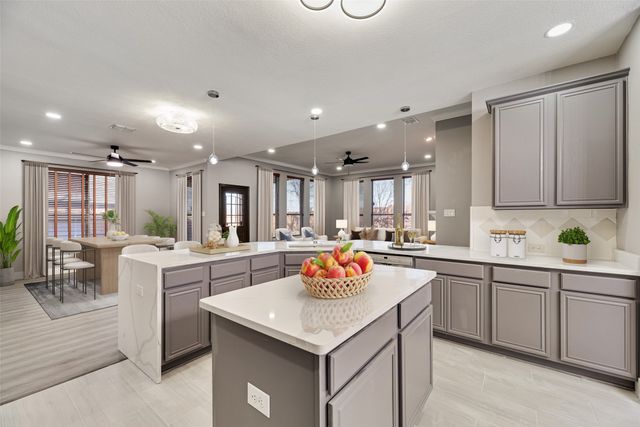 2011 Fair Oaks Circle, Corinth, TX 76210