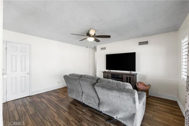 45323 Andale Avenue, Lancaster, CA 93535