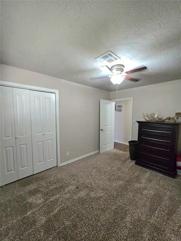 2015 Willard Drive, Altus, OK 73521