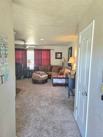 2015 Willard Drive, Altus, OK 73521