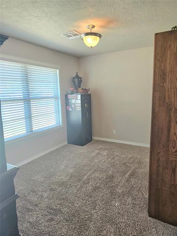 2015 Willard Drive, Altus, OK 73521