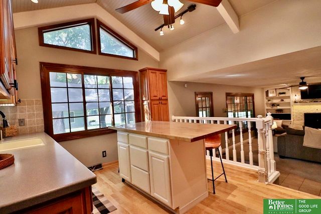 11635 Ruggles Street, Omaha, NE 68164