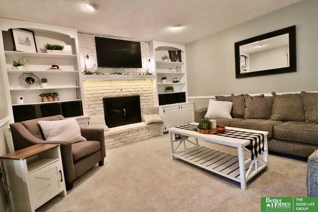 11635 Ruggles Street, Omaha, NE 68164
