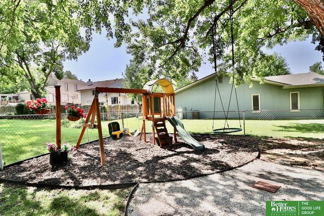 11635 Ruggles Street, Omaha, NE 68164