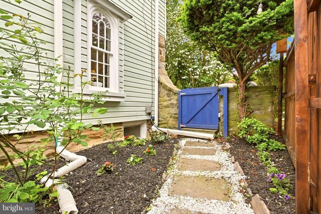 217 ROCK GLEN RD, Wynnewood, PA 19096