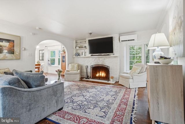 217 ROCK GLEN RD, Wynnewood, PA 19096