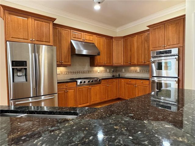 2473 Kirk Lane NW, Kennesaw, GA 30152