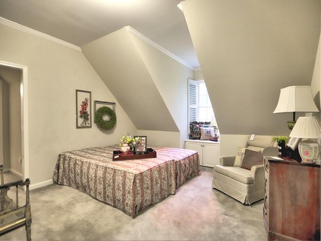 2473 Kirk Lane NW, Kennesaw, GA 30152