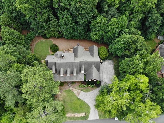 2473 Kirk Lane NW, Kennesaw, GA 30152