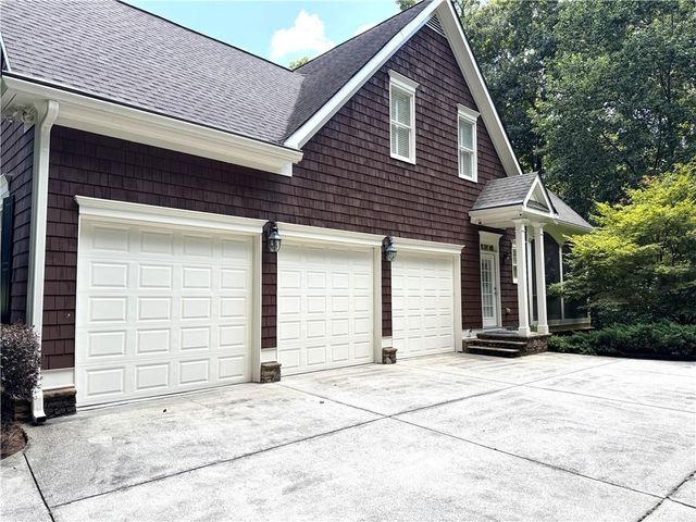 2473 Kirk Lane NW, Kennesaw, GA 30152