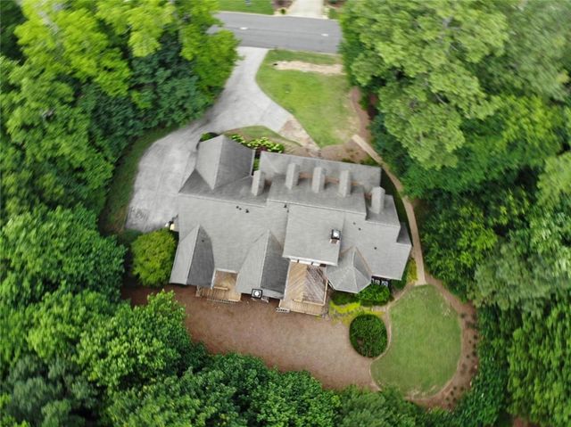 2473 Kirk Lane NW, Kennesaw, GA 30152