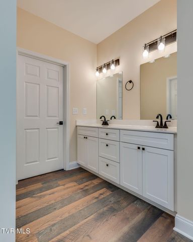 1120 Victoria Lee Way, Jonesborough, TN 37659