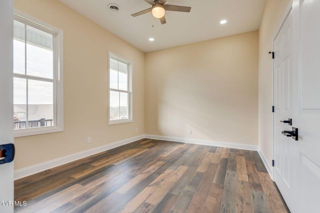 1120 Victoria Lee Way, Jonesborough, TN 37659