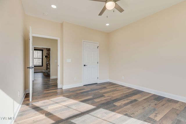 1120 Victoria Lee Way, Jonesborough, TN 37659